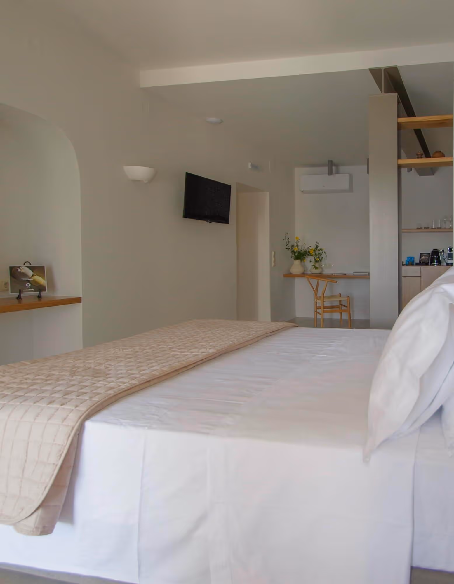 Myrtia suite