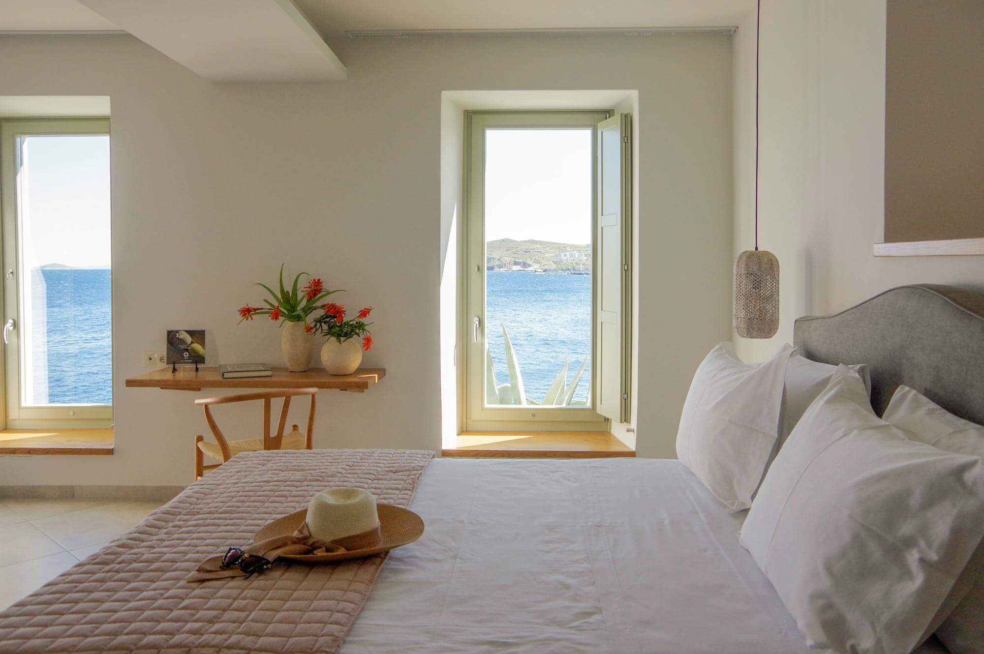 Krinakia suite, bedroom, living room with sea view